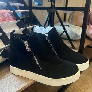 Soda platform sneakers